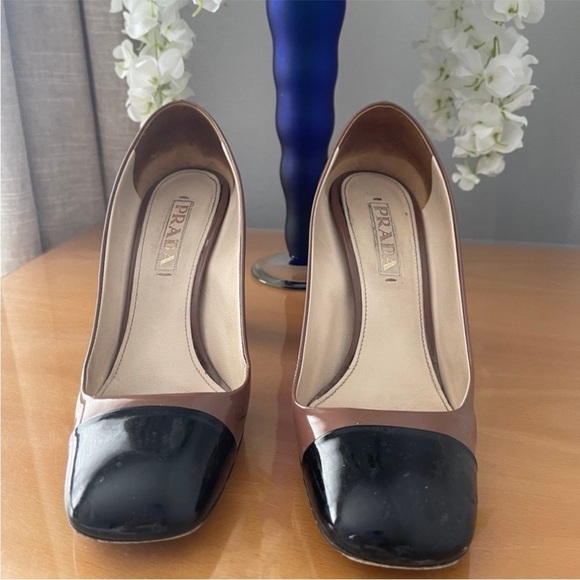 PRADA Cap-Toe Patent Leather Women’s Block Heel Pumps – size 7 - Picture 2 of 8